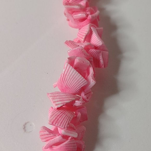 Cute Pink Shell Necklace 17 Inches Long - Picture 3 of 11